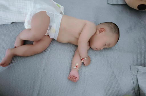 锦州没满月的宝宝